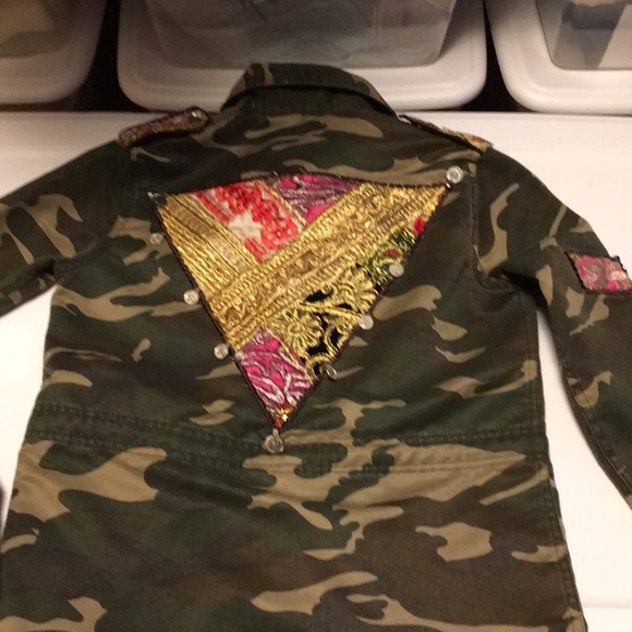 Beautiful Stories Size Extra Small Camo Military - Picture 8 of 8